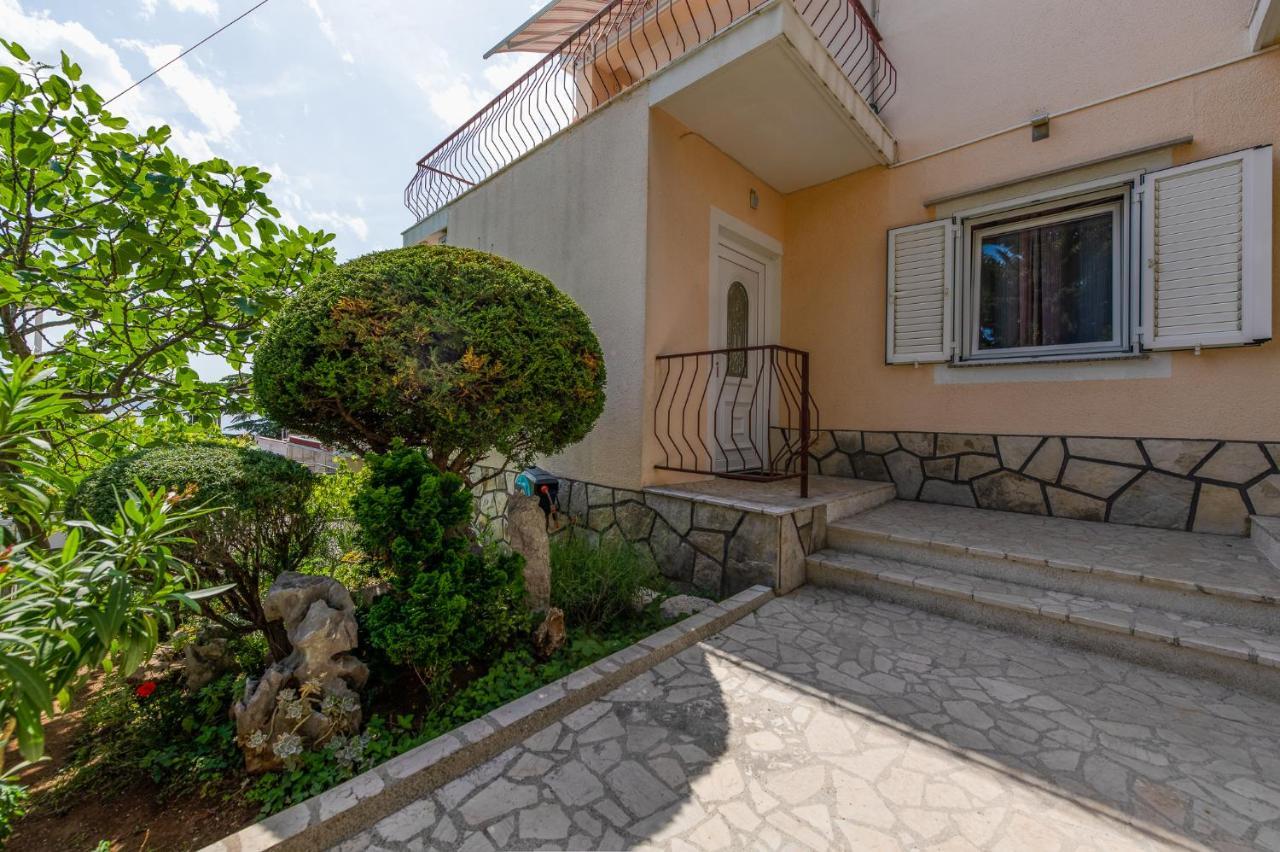 Apartments Melita Crikvenica Bagian luar foto