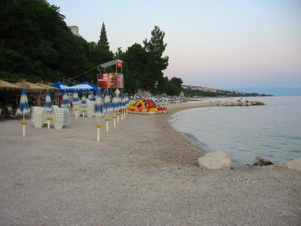 Apartments Melita Crikvenica Bagian luar foto