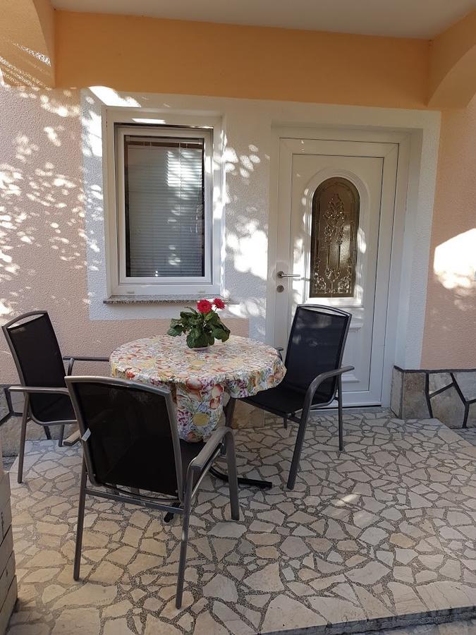 Apartments Melita Crikvenica Bagian luar foto